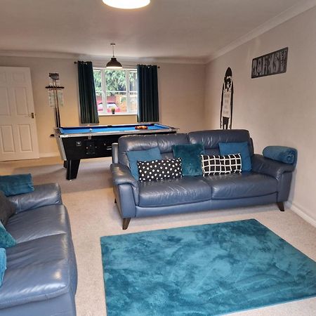 Hereford - Finch House - Modern 4 Bedroom House Located In South Hereford, Dog Friendly With Nearby Countryside, Pool Table, Sleeps Up To 10 Guests - Hosted By Rentmyhouse Экстерьер фото
