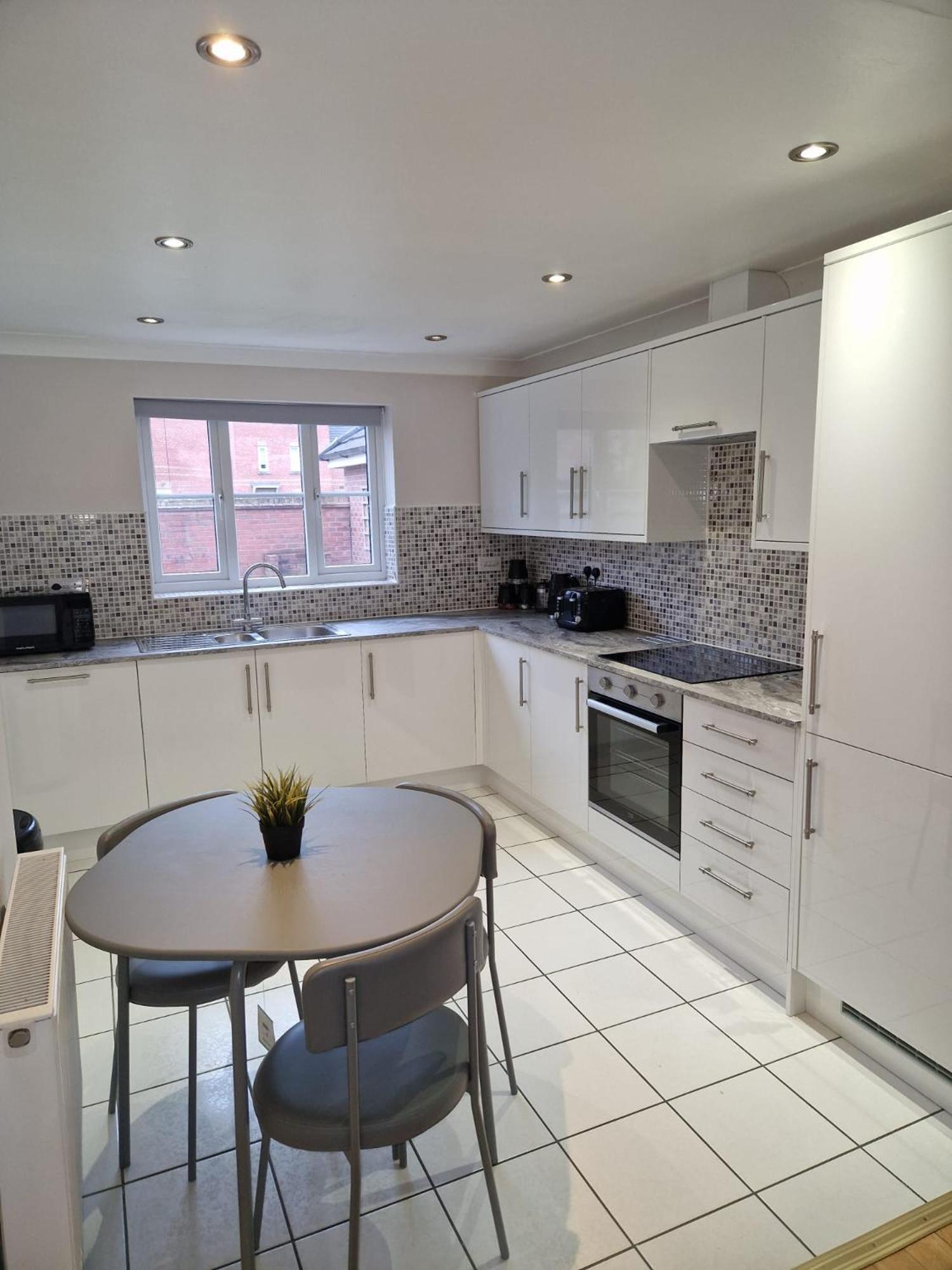 Hereford - Finch House - Modern 4 Bedroom House Located In South Hereford, Dog Friendly With Nearby Countryside, Pool Table, Sleeps Up To 10 Guests - Hosted By Rentmyhouse Экстерьер фото